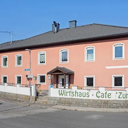 Cosy With Traditional Cuisine *
